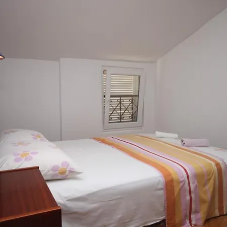 6705c Apartment *